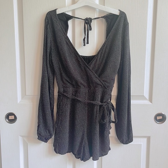 abercrombie and fitch romper - Picture 2 of 9